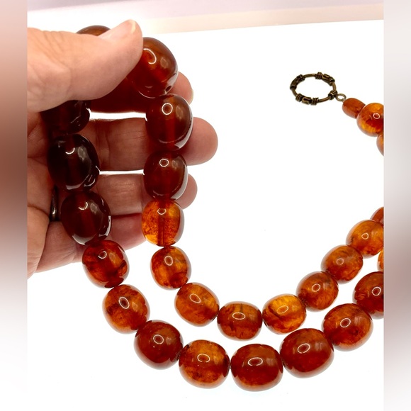Vintage Gorgeous Amber Lucite Large Beaded Statement Necklace 24” - Picture 6 of 9